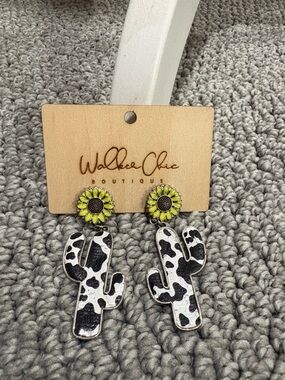 Walker Chic Boutique Sunflower & Cowprint Cactus Earrings